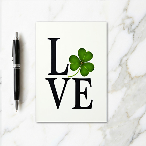 Clover Love Serif Font Card