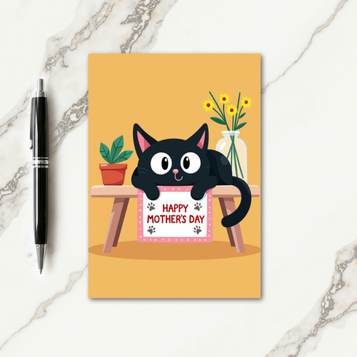 Kitty Loves Mom Card