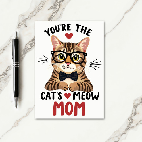 Spectacled Cat Moms Day Card
